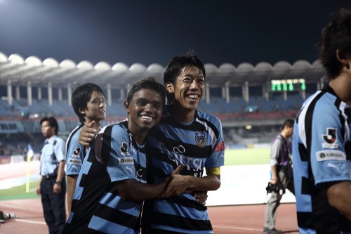 レナトと中村憲剛