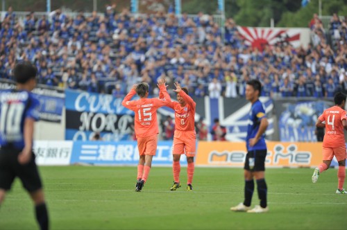 森崎和幸と高萩洋次郎