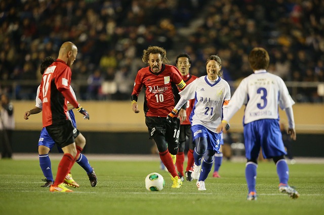 日本大震災復興支援チャリティーマッチ｢SAWA and Friends, X'mas Night2012｣