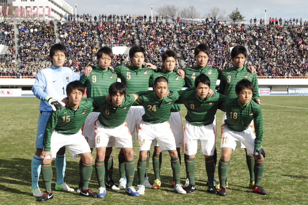 2012.12.31 第91回全国高校サッカー選手権1回戦　青森山田（青山） 1（4PK2）1 野洲（滋賀）