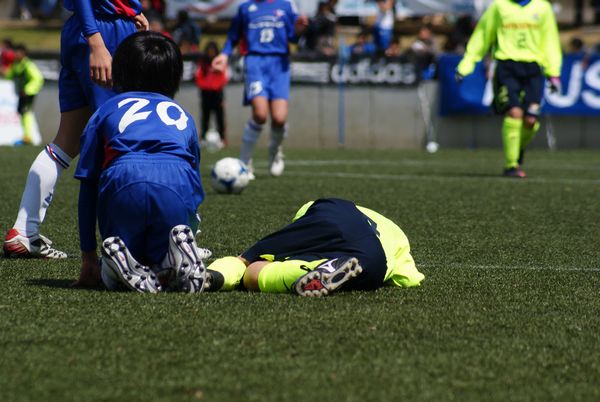 なぜファウルをしてはいけないのか　サッカーのルールとのつきあい方