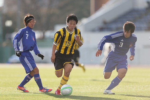 2012.12.31 第91回全国高校サッカー選手権1回戦　前橋育英（群馬） 5-1 宮古（沖縄）