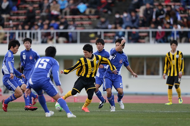 2012.12.31 第91回全国高校サッカー選手権1回戦　前橋育英（群馬） 5-1 宮古（沖縄）
