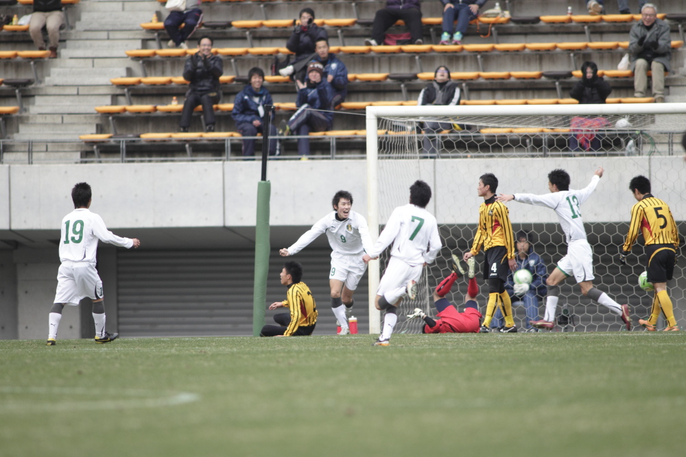 2013.1.5 第91回全国高校サッカー選手権準々決勝　星稜（石川） 1（5PK4）1東海大仰星（大阪）