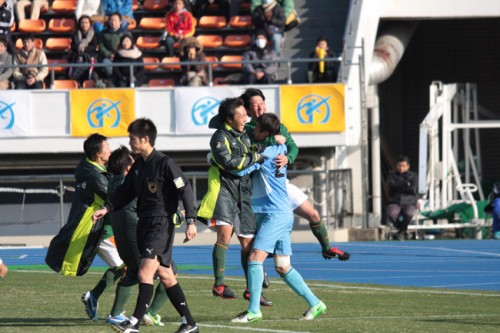  2013.1.2 第91回全国高校サッカー選手権2回戦　青森山田（青山） 1（4PK2）1 野洲（滋賀）
