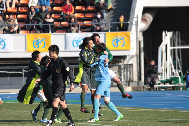  2013.1.2 第91回全国高校サッカー選手権2回戦　青森山田（青山） 1（4PK2）1 野洲（滋賀）