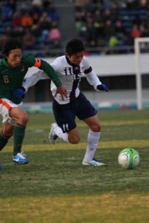 2012.12.31 第91回全国高校サッカー選手権1回戦　青森山田（青山） 1（4PK2）1 野洲（滋賀）