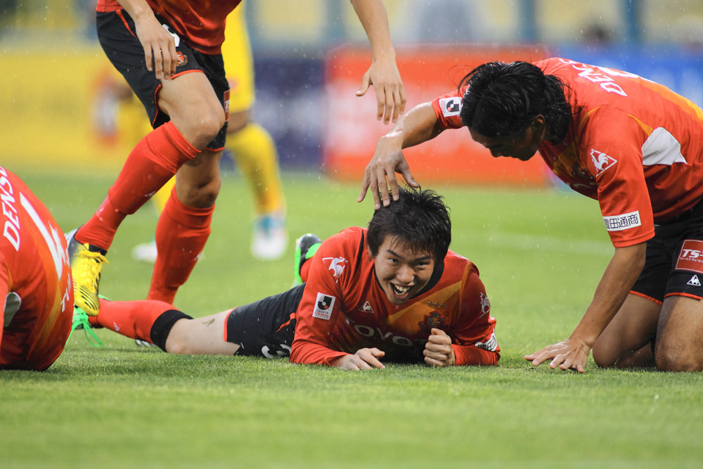 2013.4.6 J1第5節 柏 3－3 名古屋