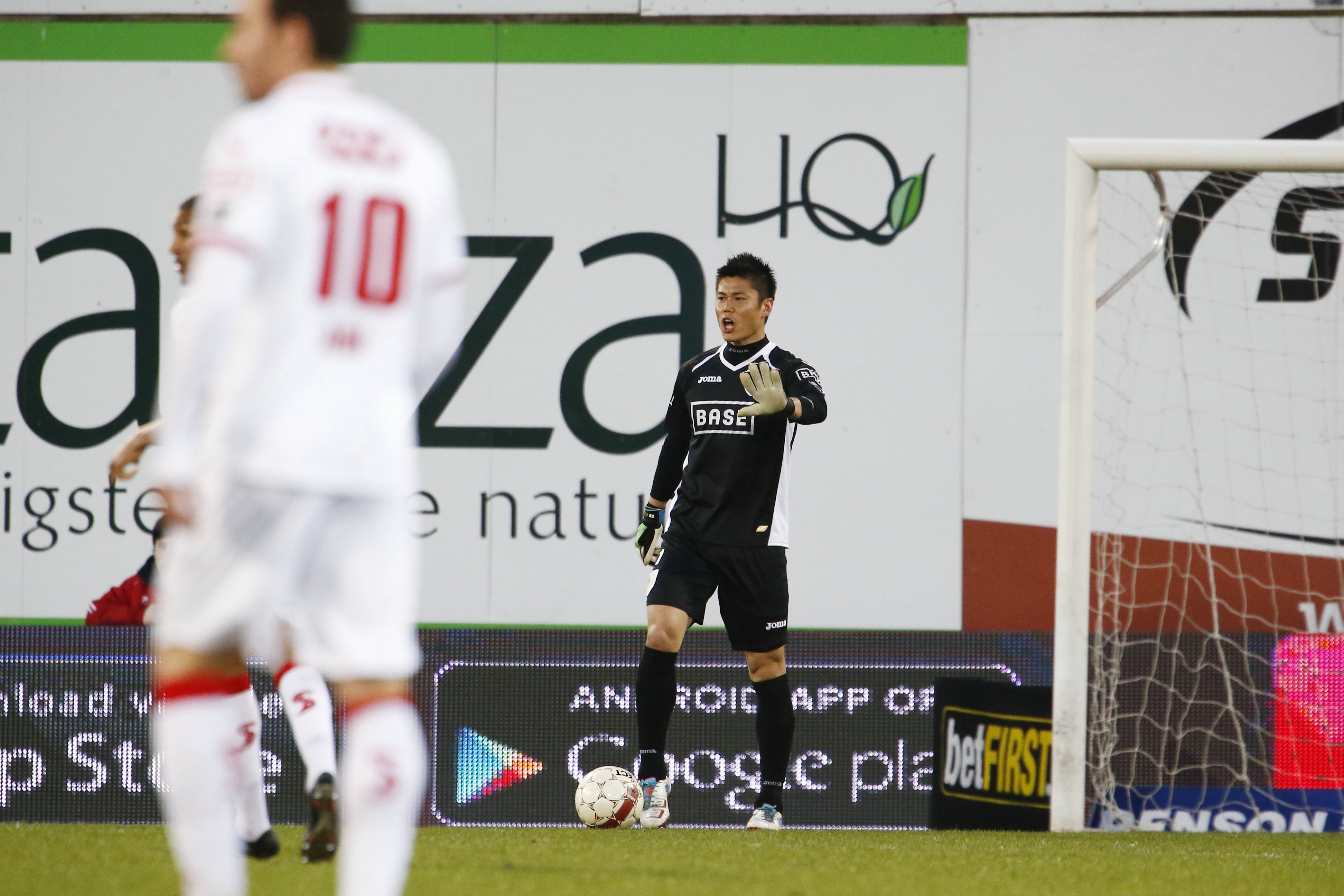 2013.4.12 ベルギーリーグ プレーオフ第3節ワレヘム 3－4 スタンダール・リエージュ