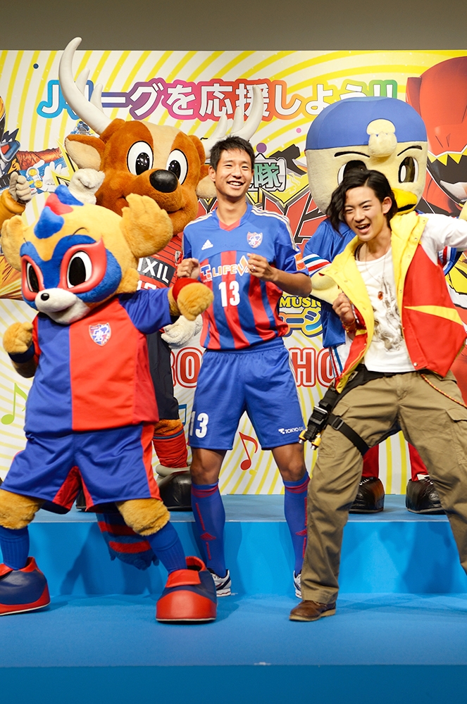 2013.6.24 Jリーグクラブ・獣電戦隊 キョウリュウジャー コラボレーション発表会見