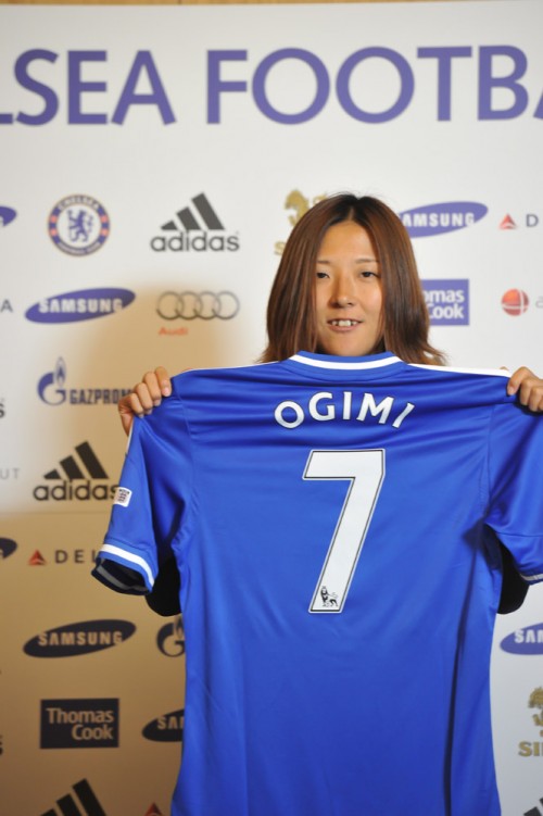 2013.8.2 大儀見優季、チェルシー入団会見