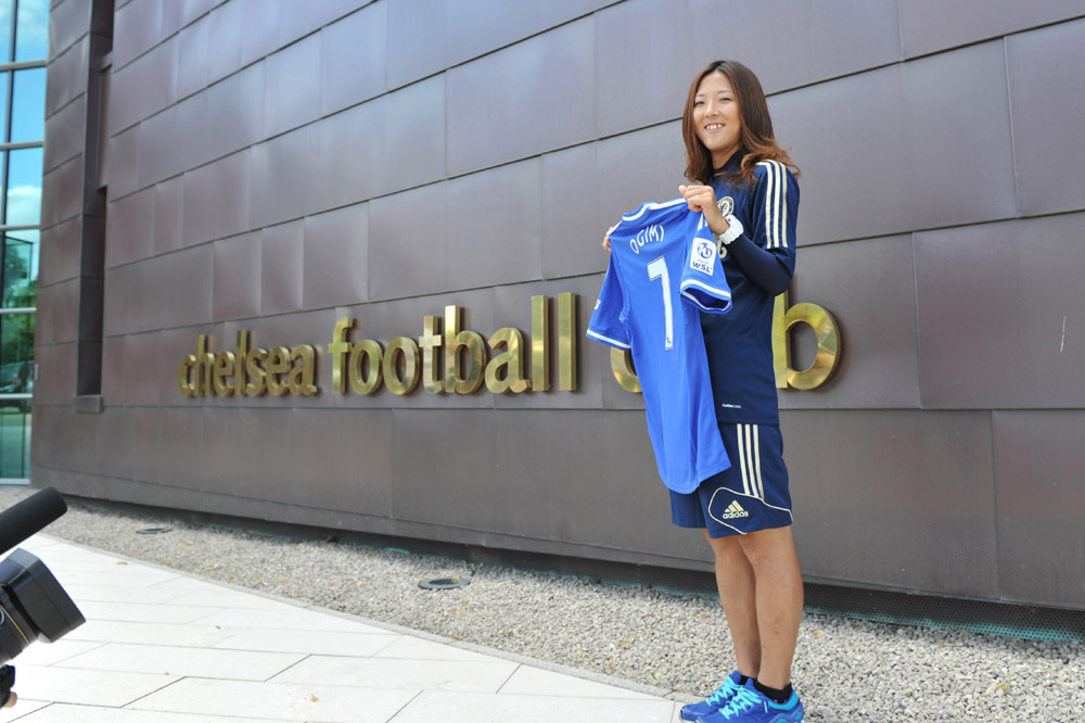 2013.8.2 大儀見優季、チェルシー入団会見