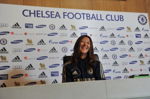 2013.8.2 大儀見優季、チェルシー入団会見