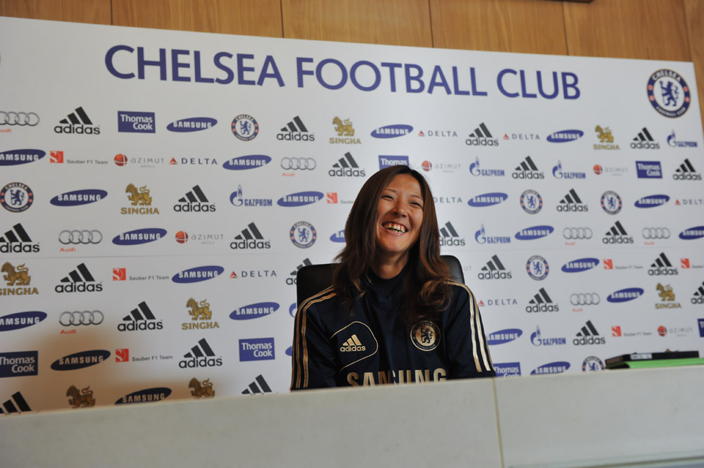 2013.8.2 大儀見優季、チェルシー入団会見