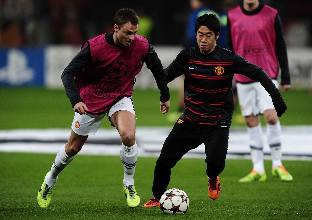 Leverkusen v MancU_01_hara