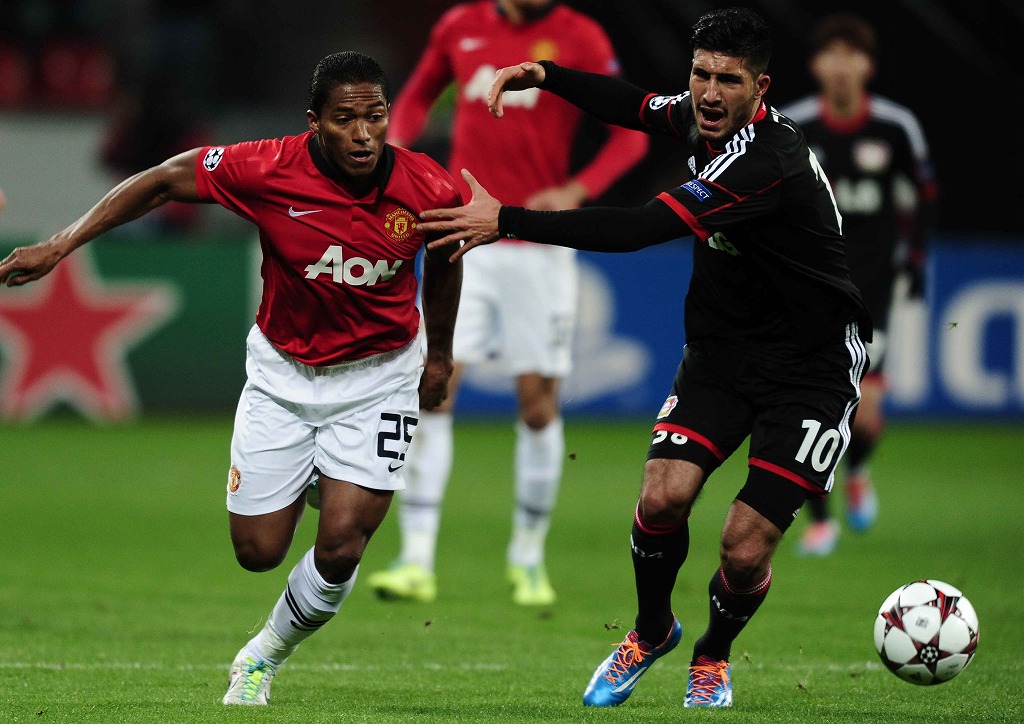 Leverkusen v MancU_02_hara
