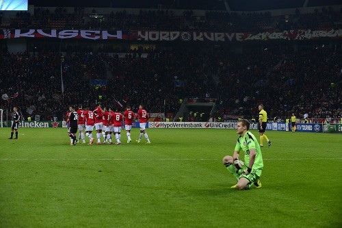 Leverkusen v MancU_06_chiba