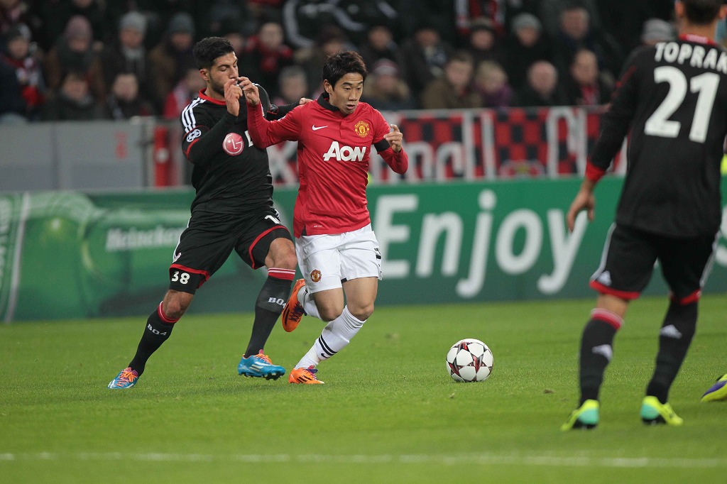Leverkusen v Mancc_02_sato