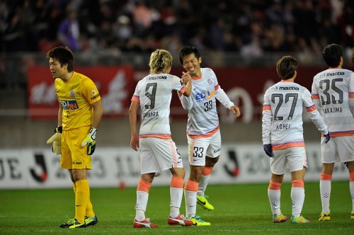 131207_Kashima_Hiroshima_04_nogu