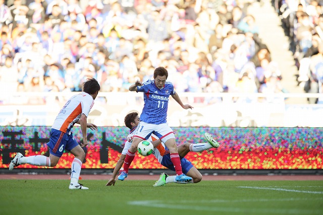 20131130 YokohamaFM vs Nigata_02_adac
