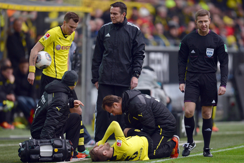 不振のドルトに痛手 ブワシュチコフスキに前十字じん帯断裂の疑い サッカーキング 不振のドルトに痛手 ブワシュチコフスキに前十字じん帯断裂の疑い サッカーキング