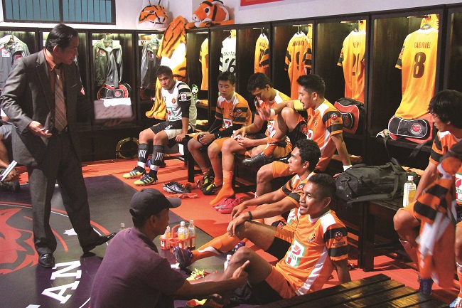 インドネシア・コネクション ―サッカーを蝕む男たち