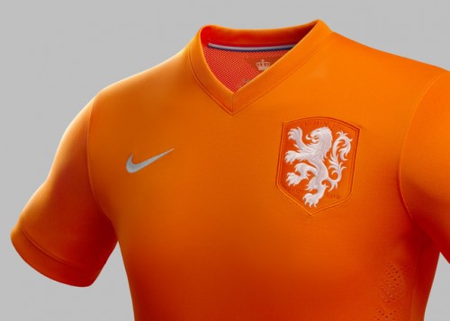 HOLLAND_HOME_COLLAR1_PRIDEht_(v1)_27773