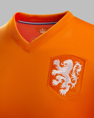 HOLLAND_HOME_COLLAR2_PRIDEht_(v1)_27770
