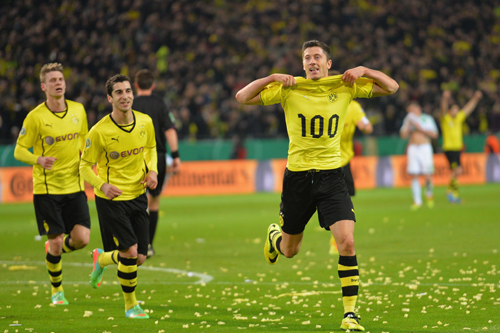 レヴァンドフスキ 在籍4季目でドルトムント通算100得点を達成 サッカーキング