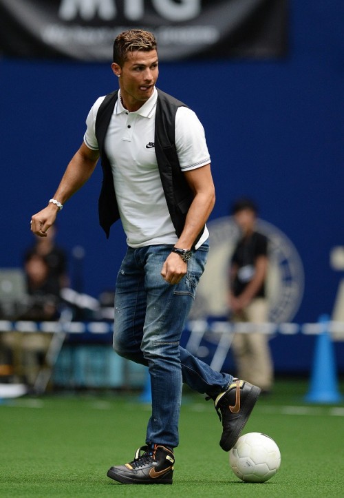 Christiano Ronaldo Visits Nagoya