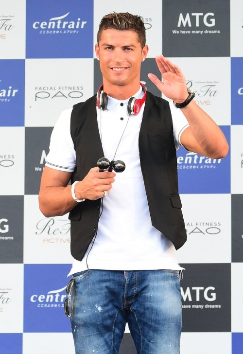 Christiano Ronaldo Visits Nagoya