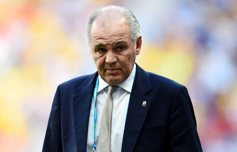 アルゼンチン代表監督 ブラジルの大敗に フットボールは非論理的 サッカーキング