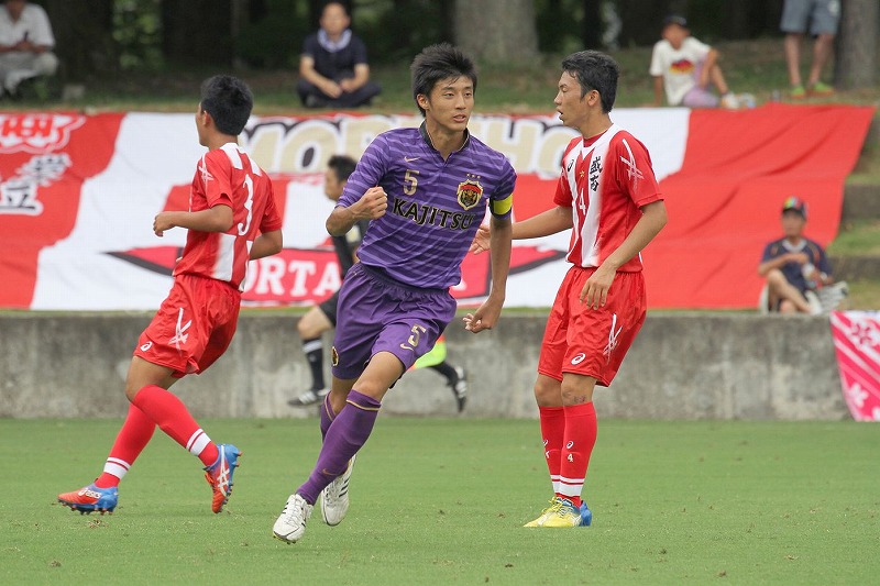 鹿実がdf内屋椋佑とmf井上黎生人の2試合連続得点で高川学園に勝利 サッカーキング