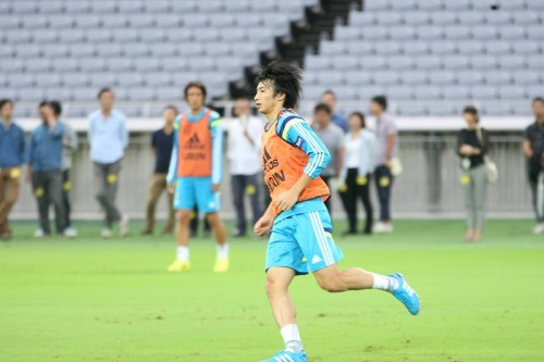 柴崎岳、日本代表デビュー戦に向け「どんなプレーでもアイデアを」