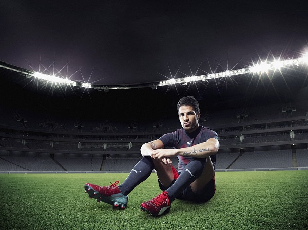 Cesc F・regas wears PUMA's new evoPOWER 1.2_Q2_04