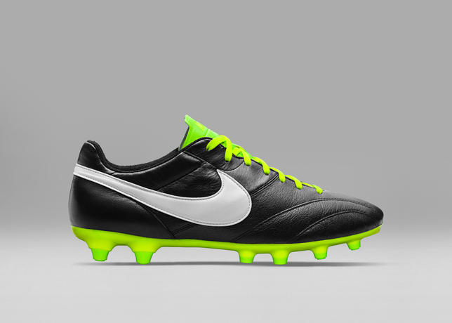 5つのカラーを用いた「ティエンポ レジェンズ プレミアパック」が発売