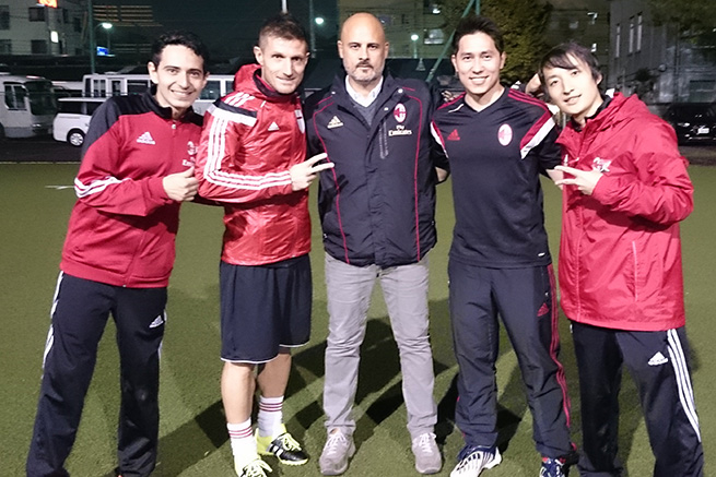東京初のacミランサッカースクールが開校 テクニカルディレクターは元セリエa選手 サッカーキング