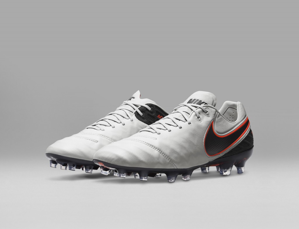 A_Nike_Football_TIEMPO_LEGEND_E_49163