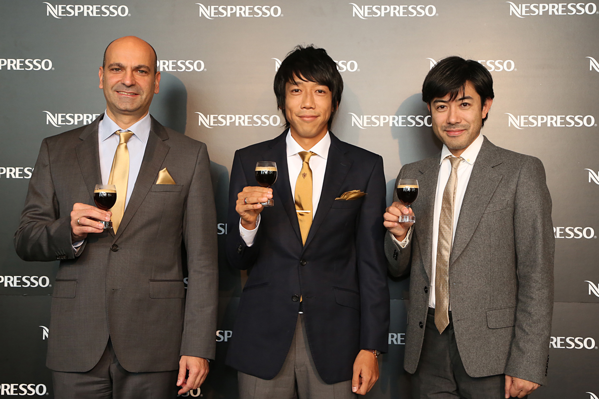 川崎の中村憲剛がコーヒーテイスティングに挑戦「人生で一番真剣にコーヒーを飲みました」