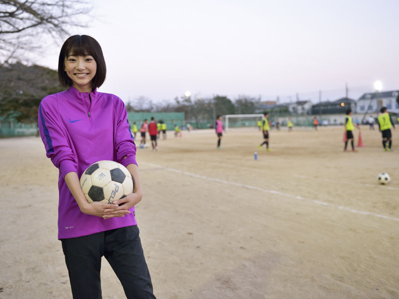 武田玲奈さんが八千代高校の1日マネージャーに就任 みんな元気でパワーをもらいました サッカーキング