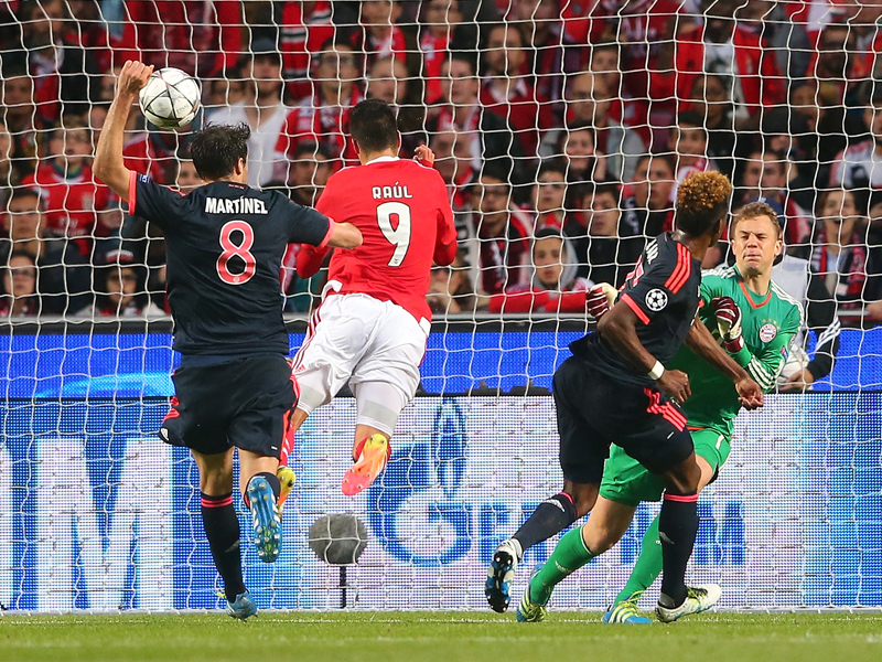 ラウール・ヒメネス（9番）がヘディングシュートで先制点　[写真]＝Bongarts/Getty Images