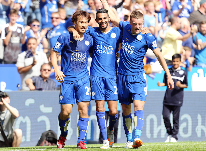 左から岡崎、マフレズ、ヴァーディ。この3人でリーグ戦計44得点を挙げている [写真]=Leicester City FC via Getty Images