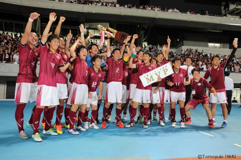 “らしさ”を貫き、早慶戦を制した早稲田大…学生サッカーの域を超えた意識の高さ