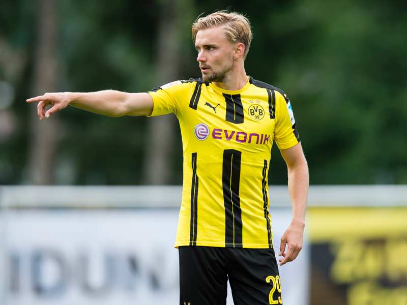 先発出場したシュメルツァー　[写真]＝Borussia Dortmund/Getty Images