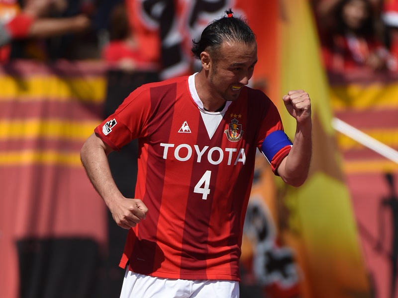 闘莉王は再び背番号「4」を着用してプレーする [写真]＝Getty Images