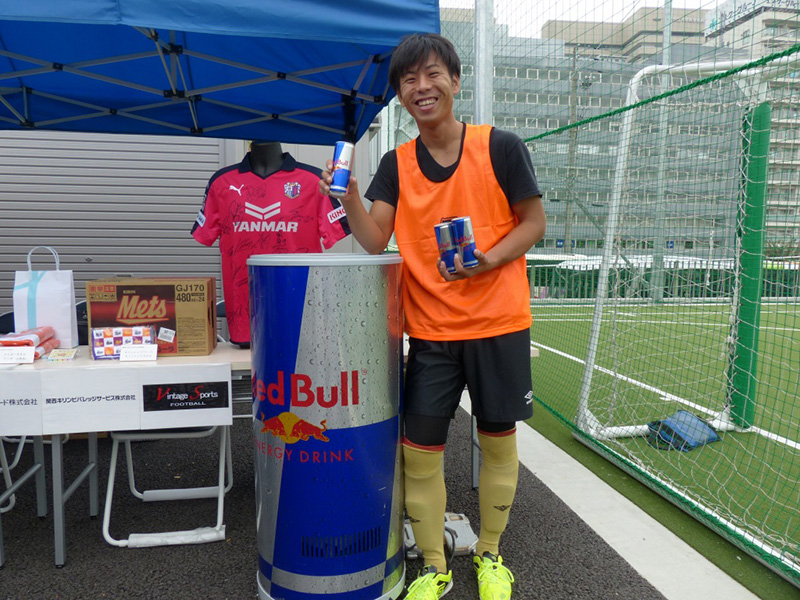 大会特別ブースも登場。賞品展示やドリンクのサンプリングなどが行なわれた