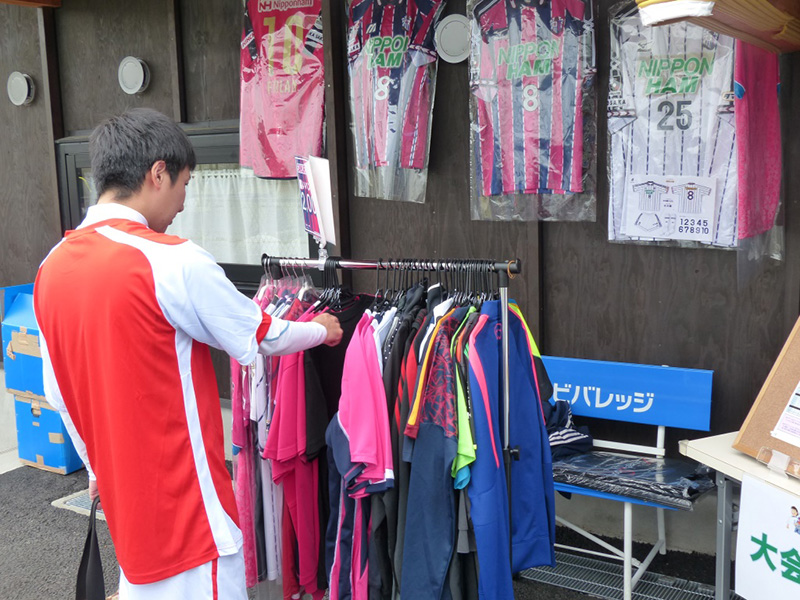 ヴィンテージスポーツ心斎橋店による出張販売も実施