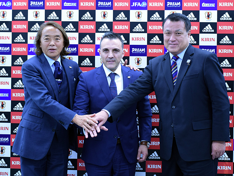 フットサル代表、ガルシア新監督が会見で抱負「日本が本来、いるべき場所へ」