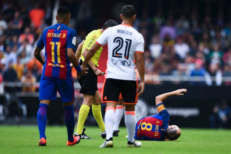Valencia CF v FC Barcelona - La Liga