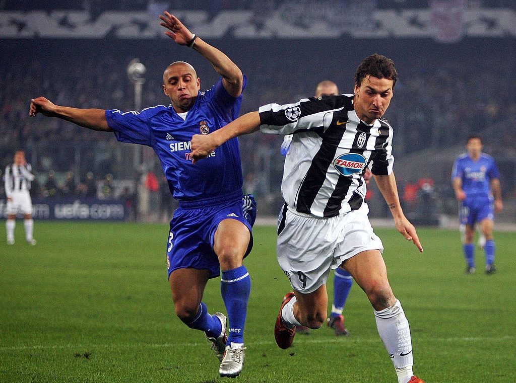 3rdモデル(写真左)